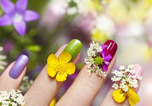 Tranh dán tường cho tiệm làm nail spb010